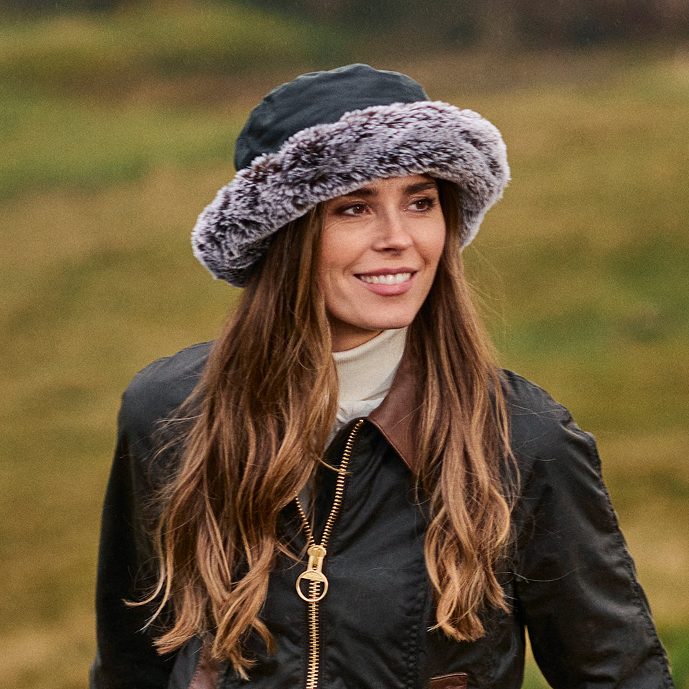 Failsworth Kunstfell Krempe Fischerhut aus gewachster Baumwolle - Schwarz