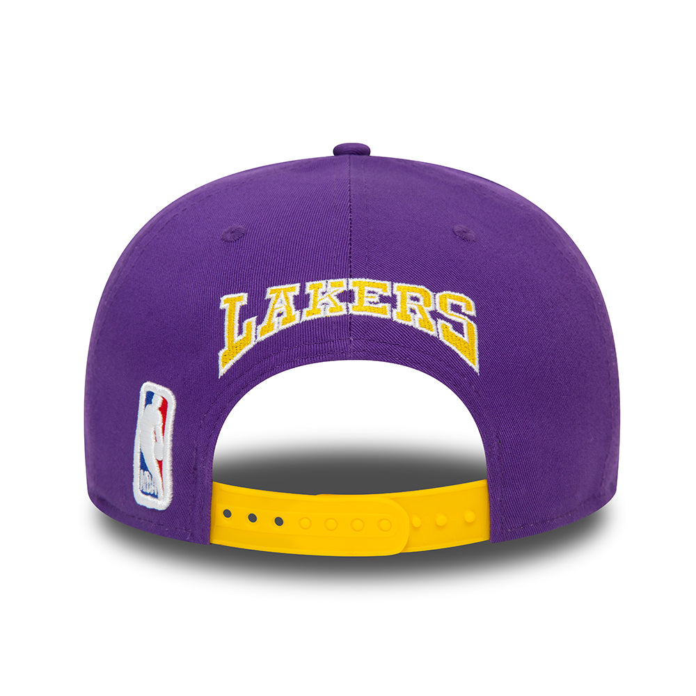 New Era 9FIFTY L.A. Lakers Snapback Cap - NBA Rear Logo - Lila