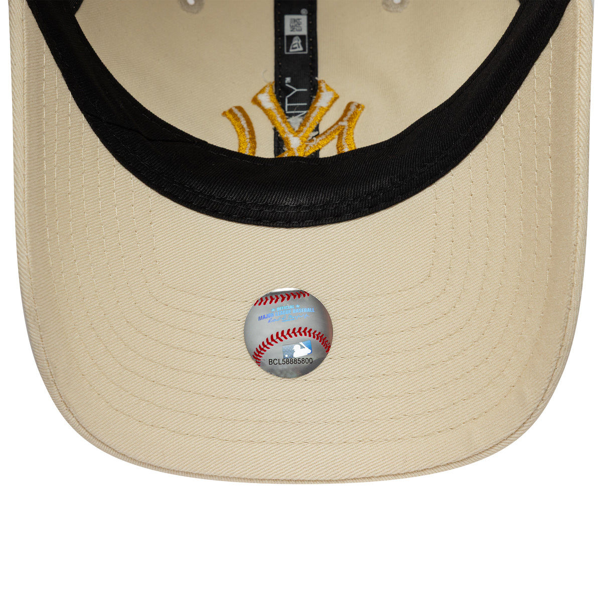 New Era 9TWENTY New York Yankees Baseball Cap - MLB League Essential - Cremefarben-Honig