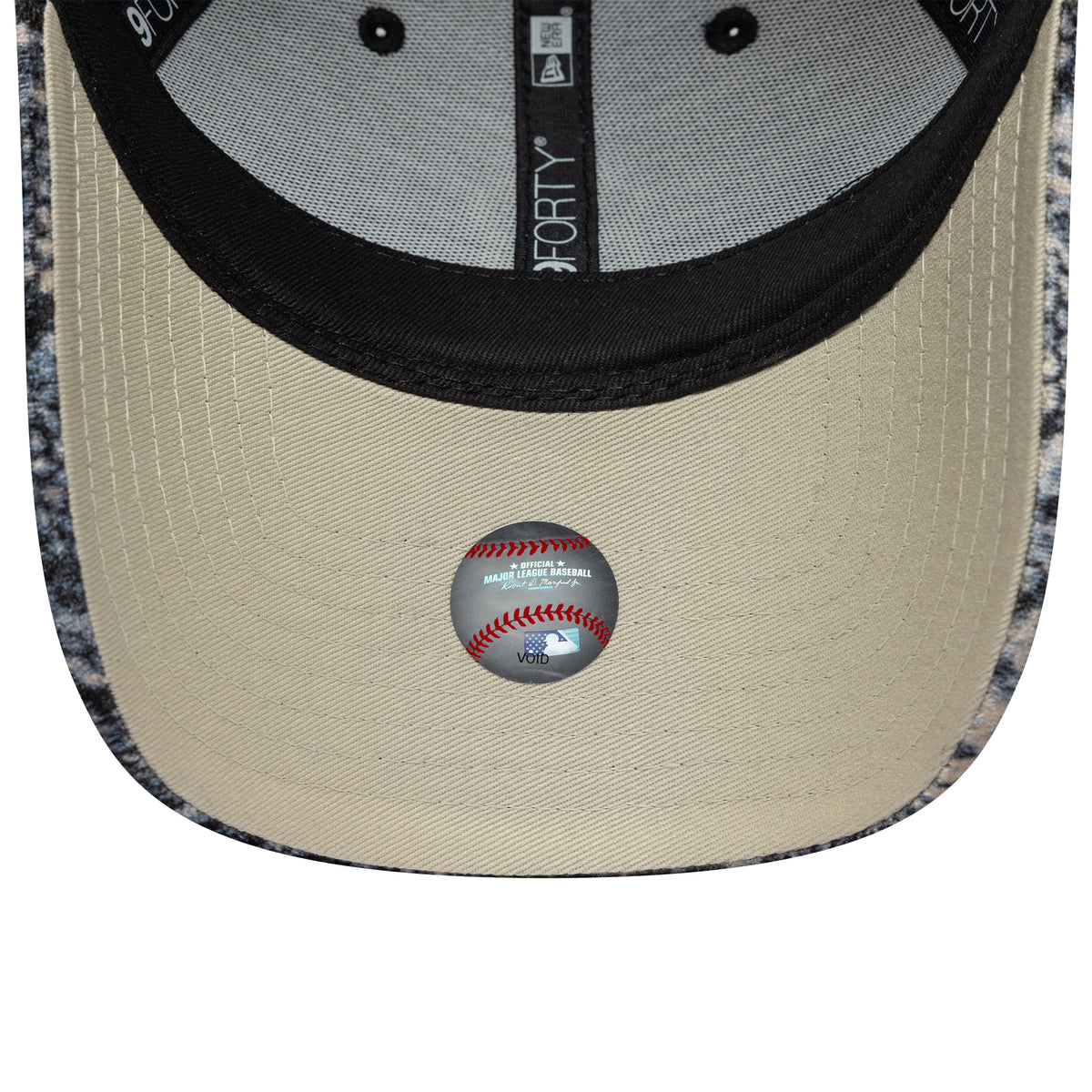 New Era Damen 9FORTY New York Yankees Baseball Cap - MLB Snake Print - Schwarz-Beige