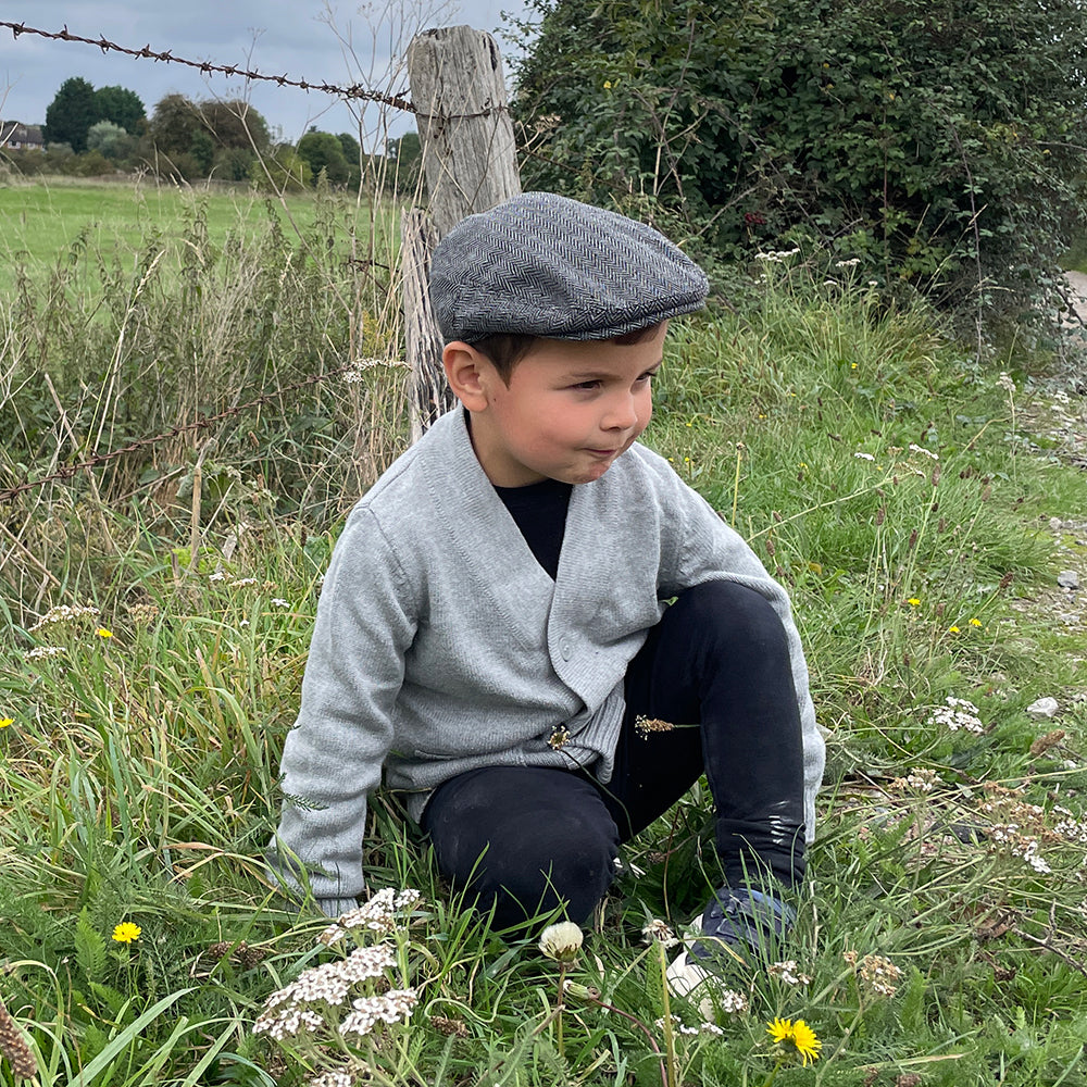 Jaxon & James Kinder Schiebermütze in Fischgrätmuster Grau Großhandel