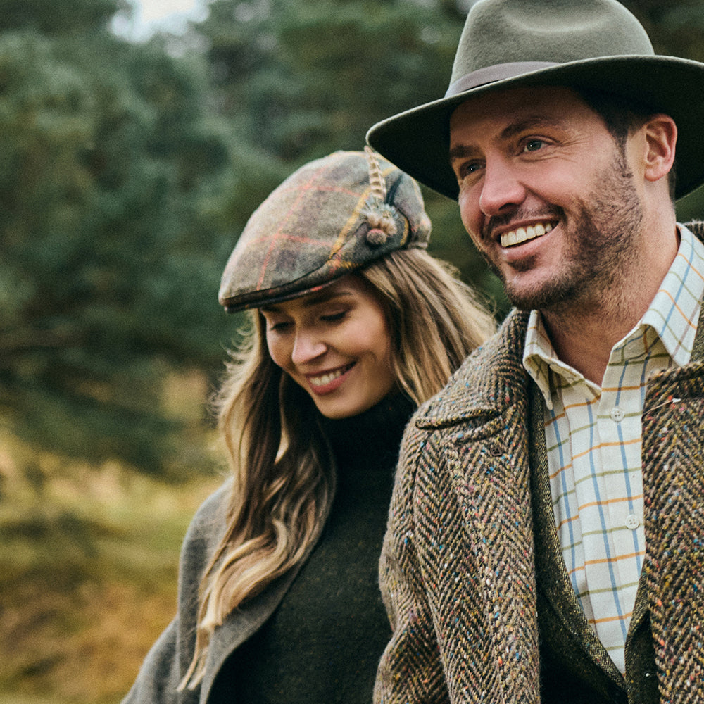 Failsworth Feder Schiebermütze mit Schottenmuster aus Britischer Wolle - Grün- Braun-Senfgelb