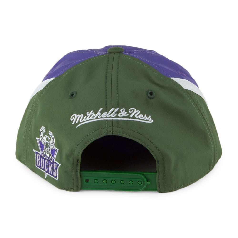 Mitchell & Ness Milwaukee Bucks Snapback Cap - Anorak - Lila-Grün