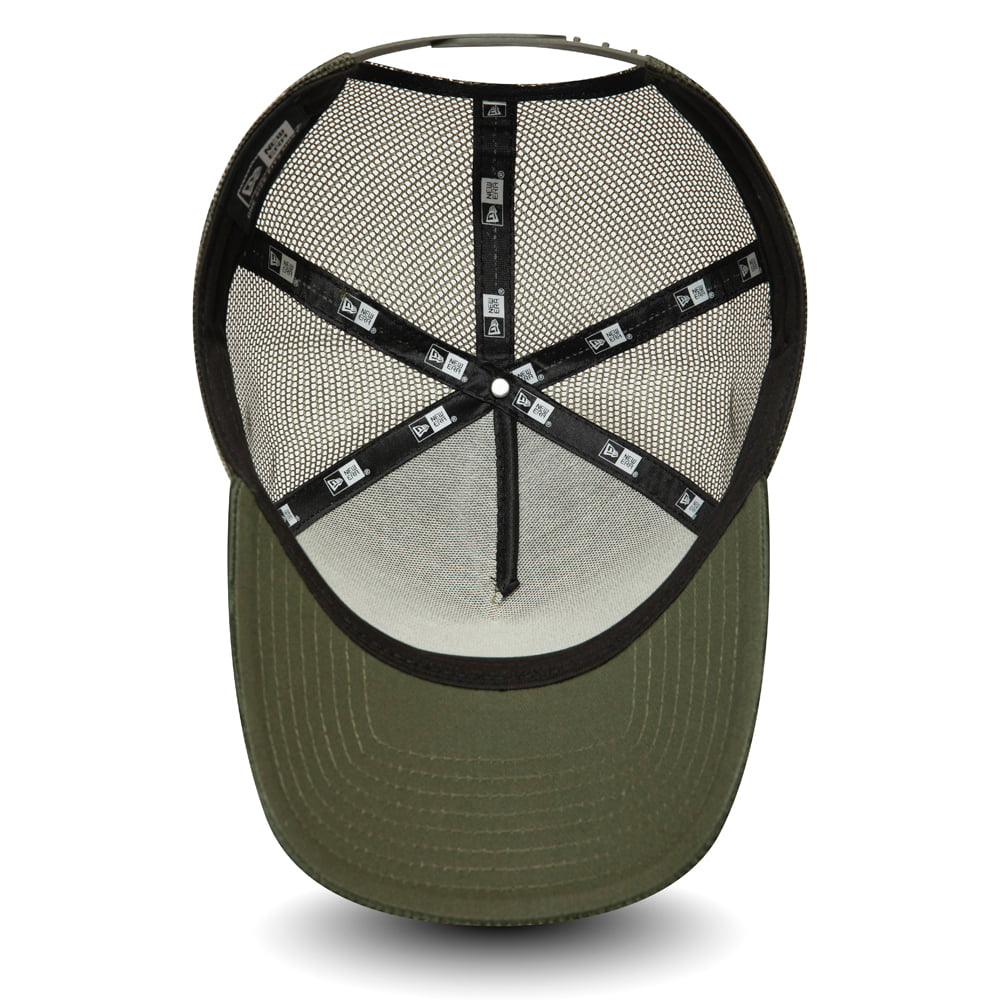 New Era Kord Trucker Cap Fabric Patch - Olivgrün