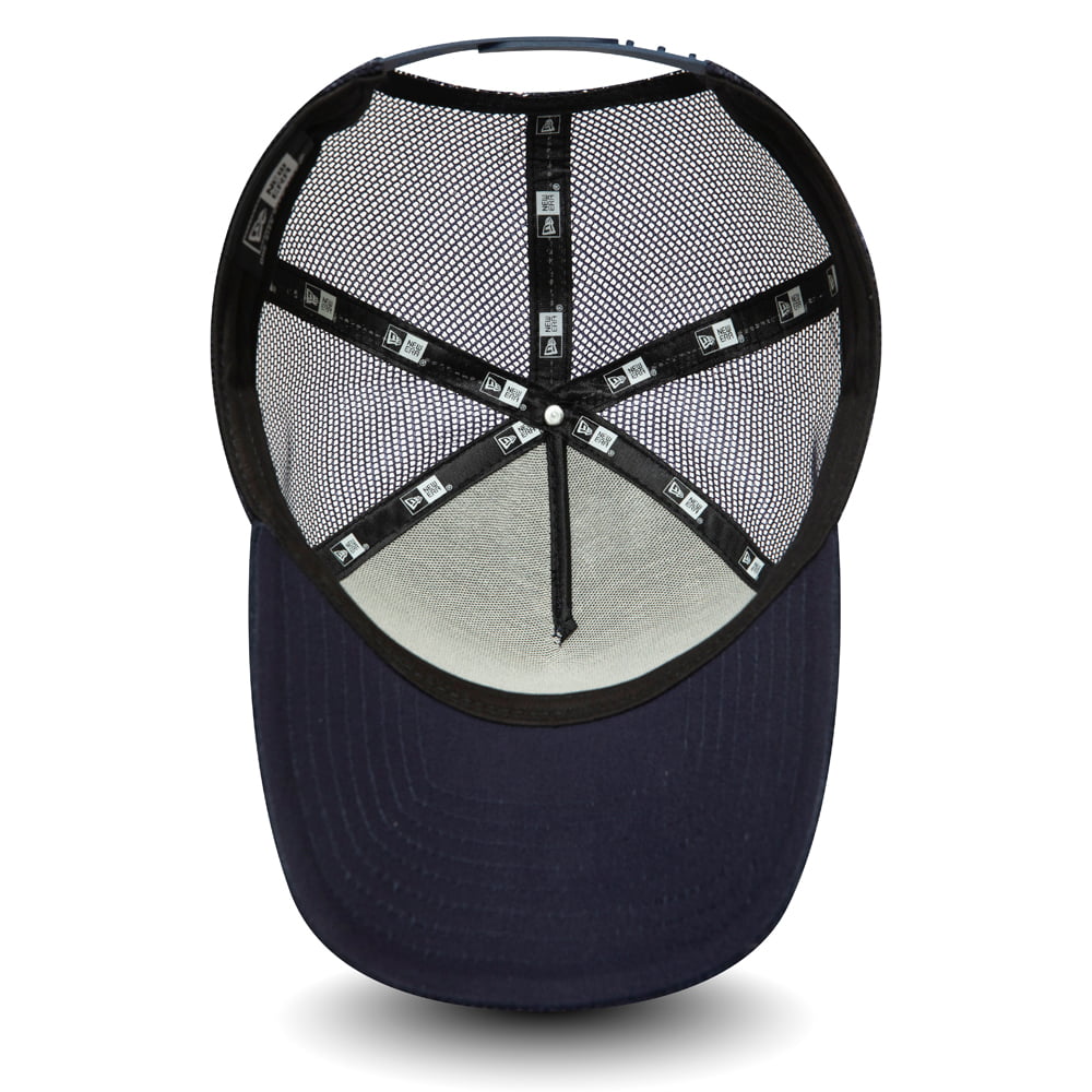 New Era Kord Trucker Cap Fabric Patch - Marineblau