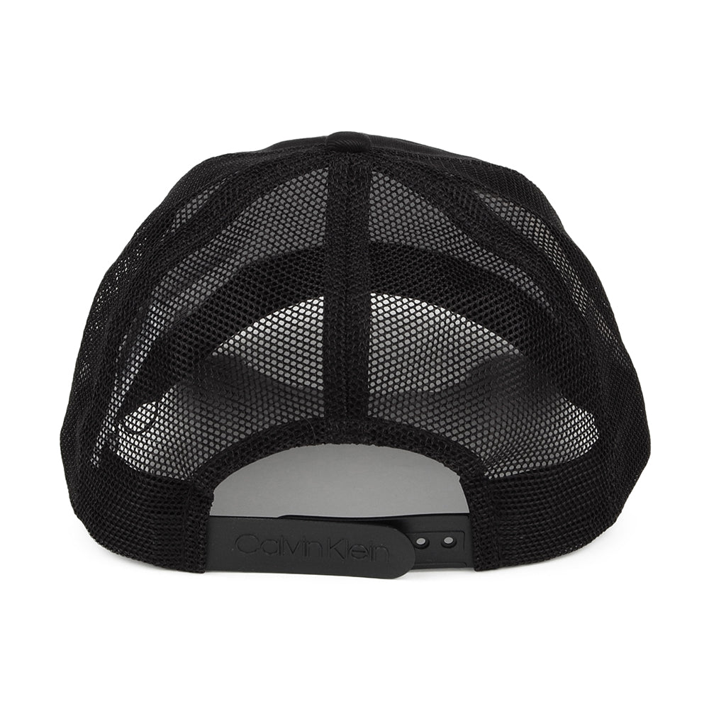 Calvin Klein High Raised Trucker Cap - Schwarz