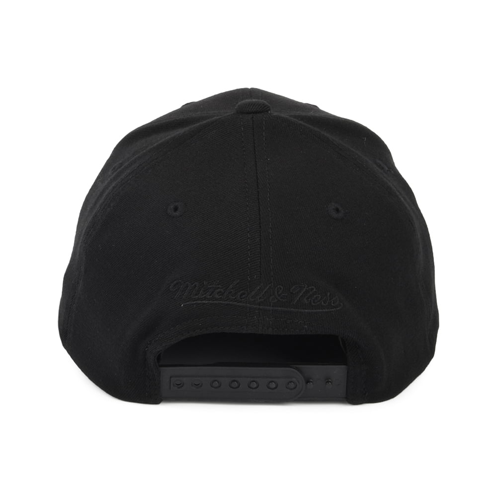 Mitchell & Ness L.A. Clippers Snapback Cap - NBA Black Out Arch Redline - Schwarz
