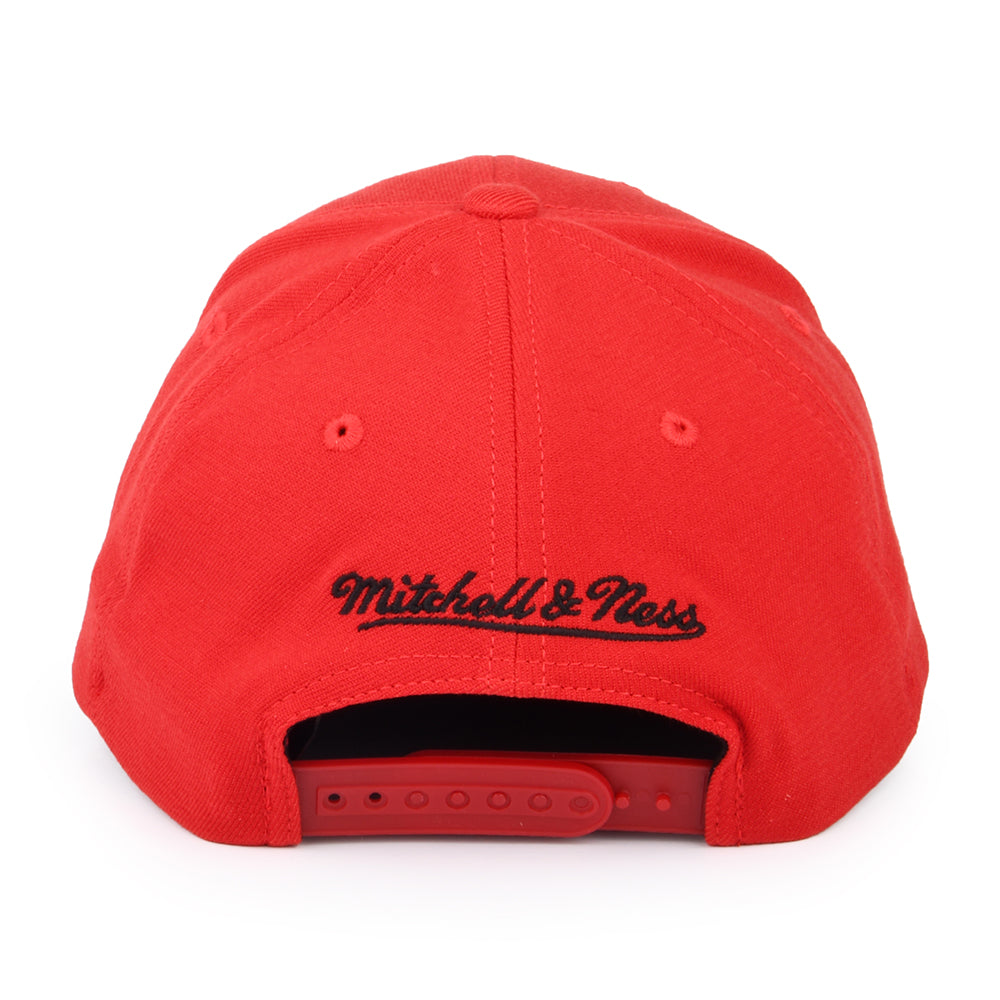 Mitchell & Ness Chicago Bulls Snapback Cap - NBA Team Ground Stretch - Rot