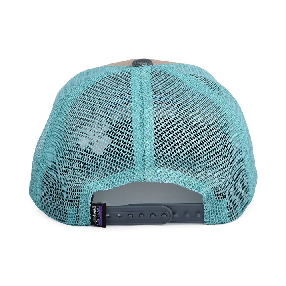 Patagonia Kinder P-6 Logo Trucker Cap aus organischer Baumwolle - Hellbraun-Blau-Grau