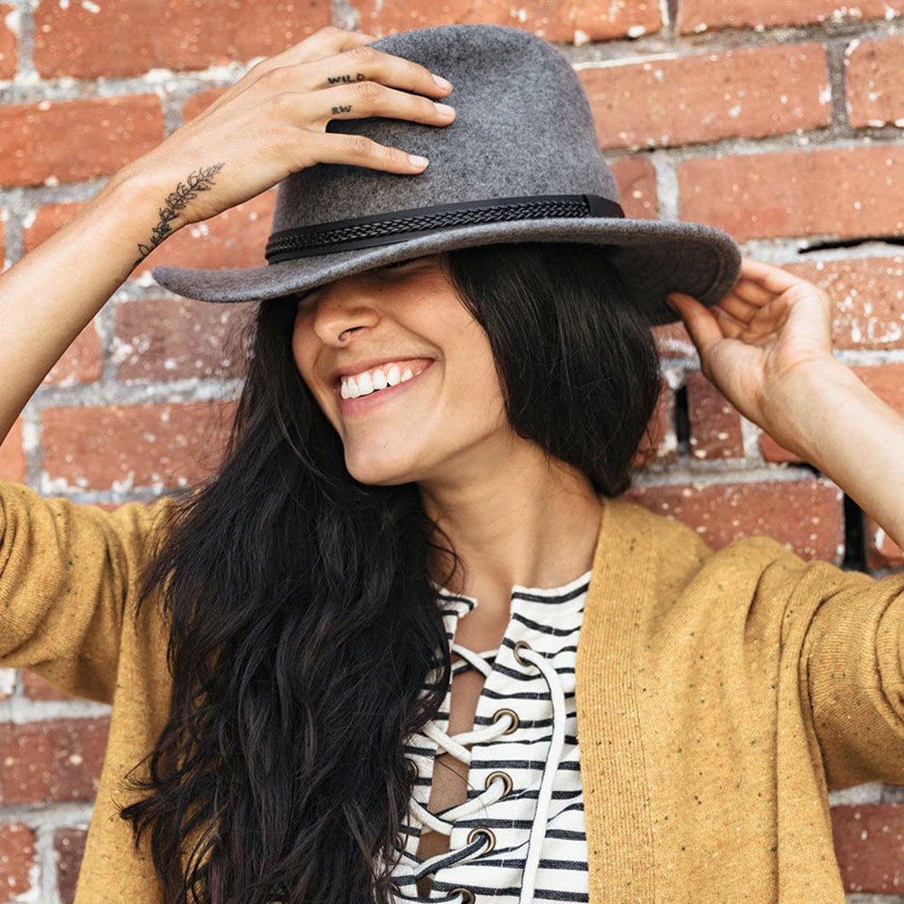 Tilley TWF1 Montana Wasserabweisender Fedora Hut aus Wollfilz - Grau-Mix