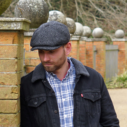 Jaxon & James Glencoagh Heavyweight Donegal Tweed Ballonmütze mit Fischgrätmuster - Schwarz-Anthrazit