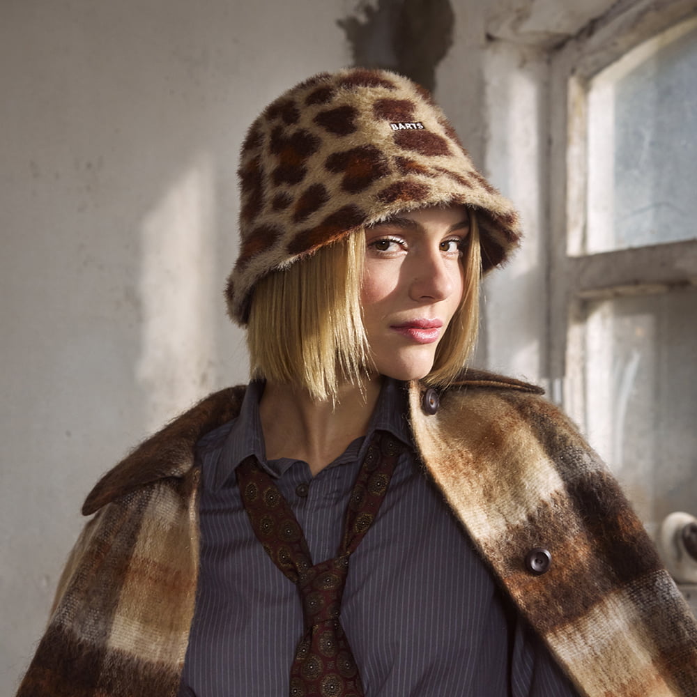 Barts Lylja Kunstfell Fischerhut - Leopardenmuster