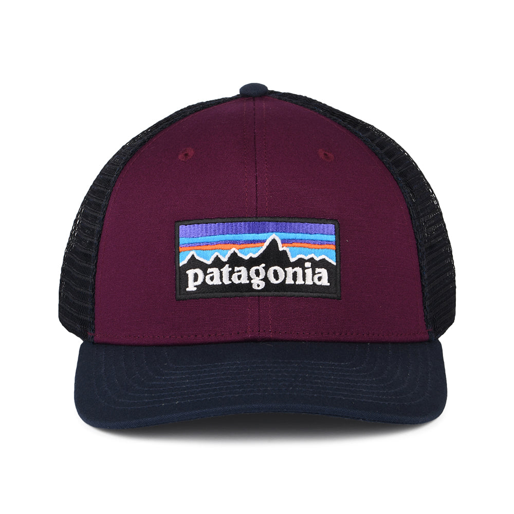 Patagonia P-6 Logo Trucker Cap aus organischer Baumwolle - Pflaume-Marineblau