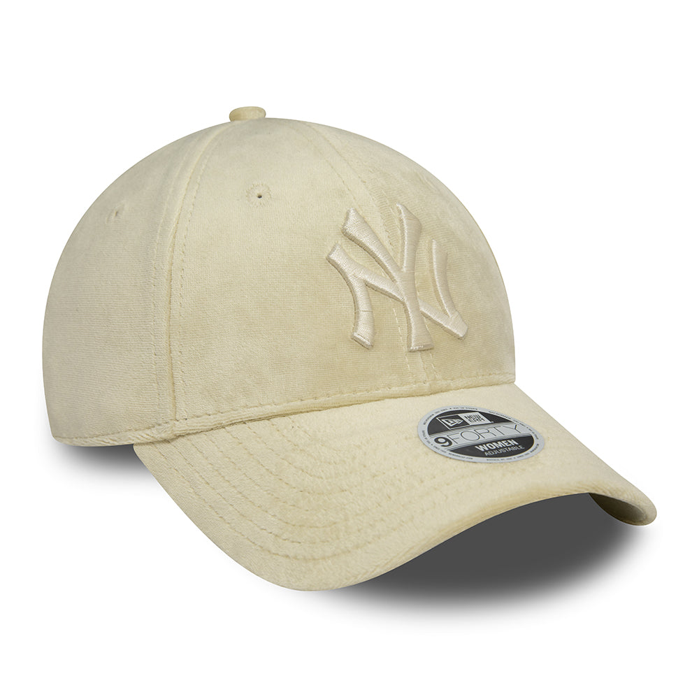 New Era Damen 9FORTY New York Yankees Snapback Cap - MLB Velour - Steingrau