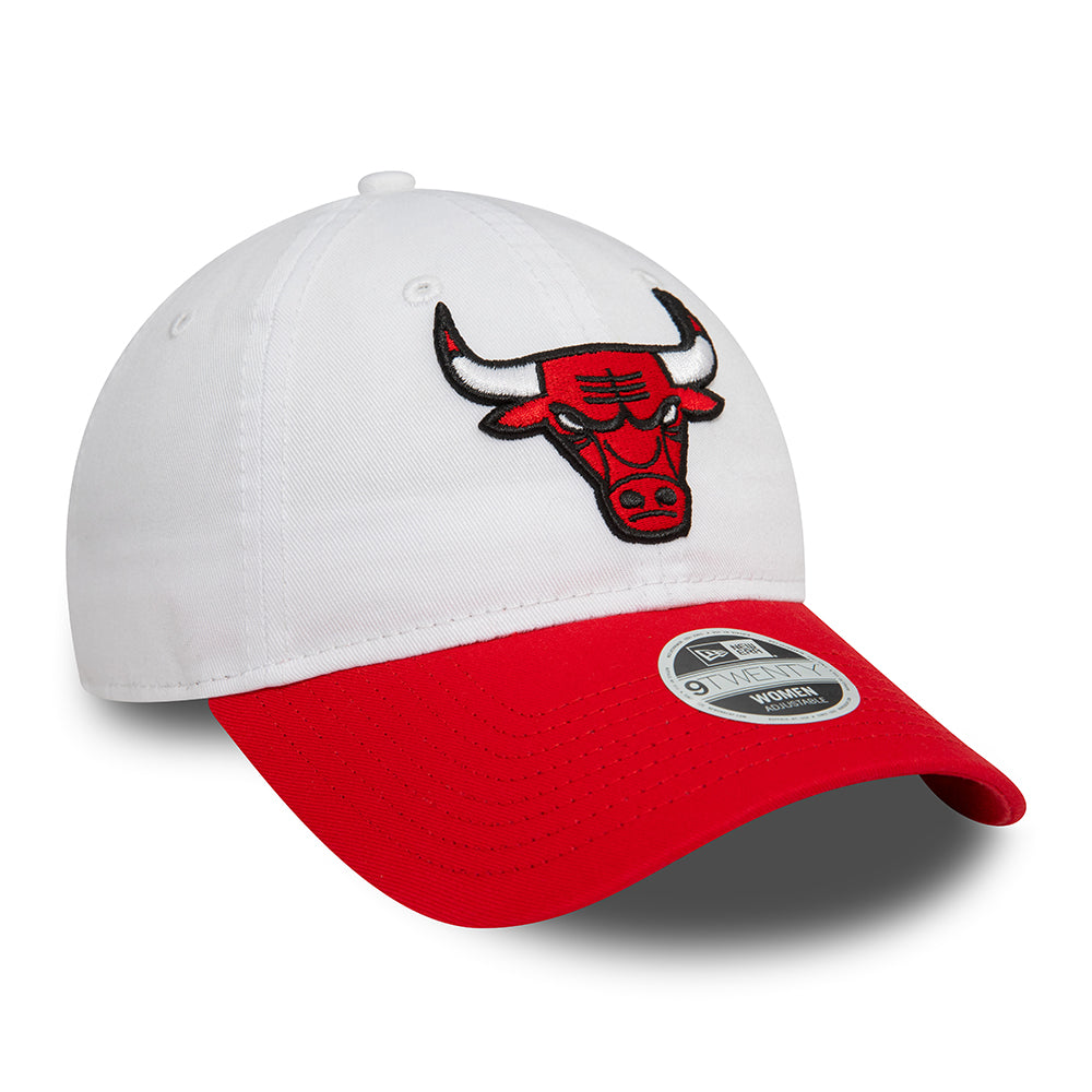 New Era Damen 9TWENTY Chicago Bulls Baseball Cap - NBA White Crown - Weiß-Rot