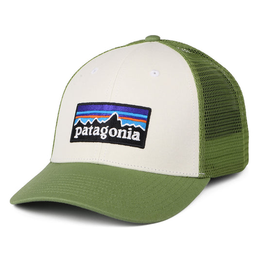 Patagonia P-6 Logo LoPro Trucker Cap aus organischer Baumwolle - Cremeweiß-Olivgrün