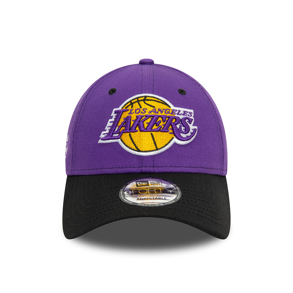 New Era 9FORTY L.A. Lakers Baseball Cap - NBA Side Patch - Lila-Schwarz
