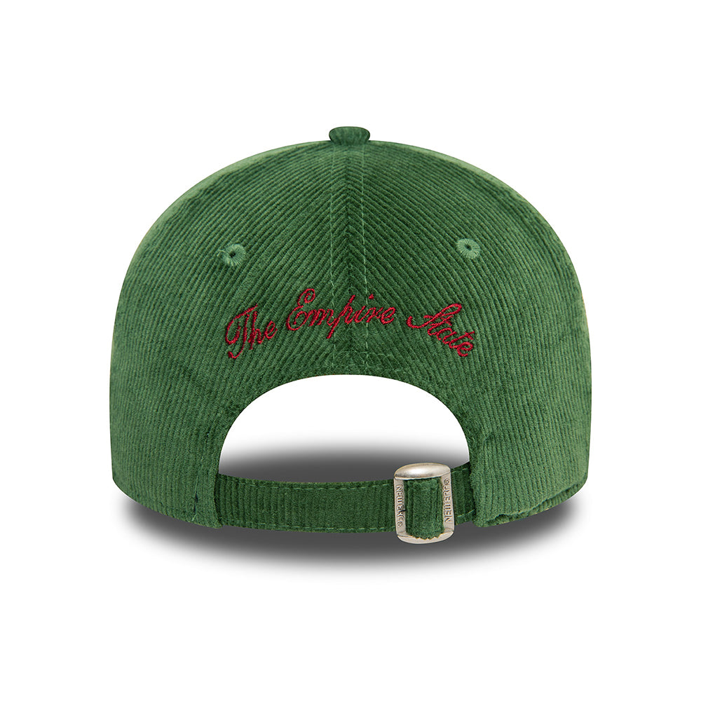 New Era 9TWENTY New York Baseball Cap - NE Cord - Dunkelgrün