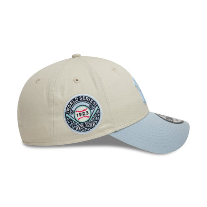 New Era 9FORTY New York Yankees Baseball Cap - MLB World Series Patch - Elfenbein-Hellblau