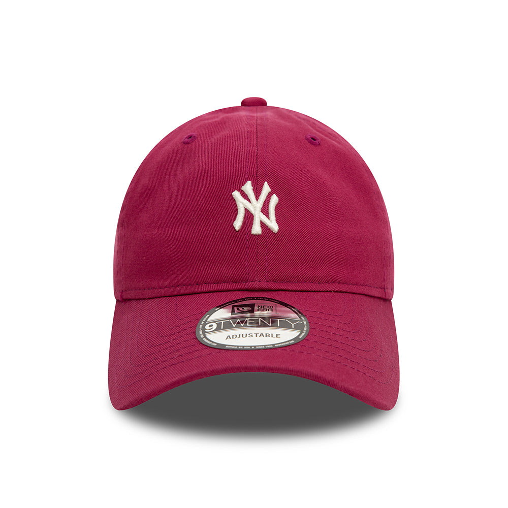 New Era 9TWENTY New York Yankees Baseball Cap - MLB Mini Washed - Kirschrot