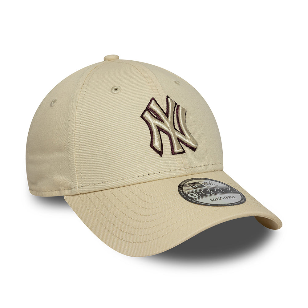 New Era 9FORTY New York Yankees Baseball Cap - MLB Team Outline - Beige-Braun
