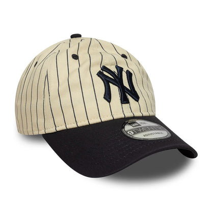 New Era 9TWENTY New York Yankees Baseball Cap - MLB Pinstripe - Cremefarben-Marineblau
