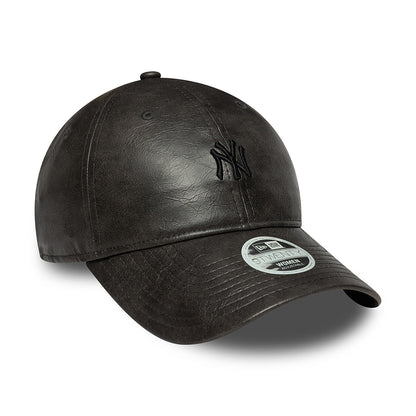 New Era Damen 9TWENTY New York Yankees Baseball Cap - MLB Tonal PU - Schwarz auf Schwarz