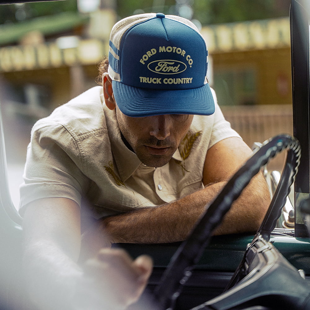 Brixton Ford Built Tough MP Trucker Cap - Blau-Weiß