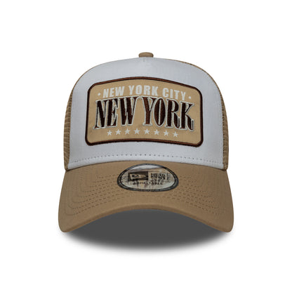 New Era A-Frame New York City Trucker Cap - Location Patch - Weiß-Kamel