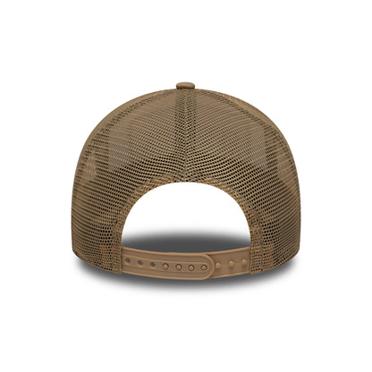 New Era A-Frame New York City Trucker Cap - Location Patch - Weiß-Kamel