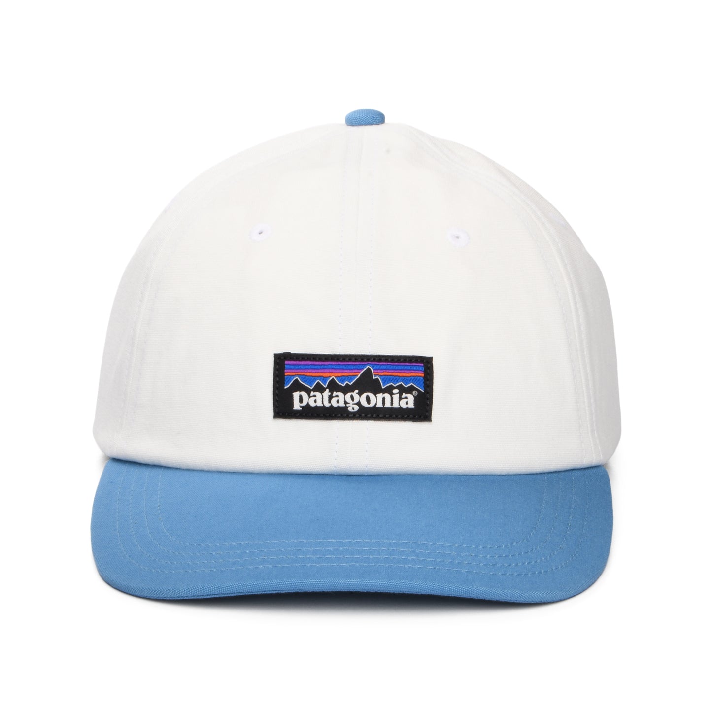Patagonia P-6 Label Trad Baseball Cap aus organischer Baumwolle - Weiß-Ozeanblau