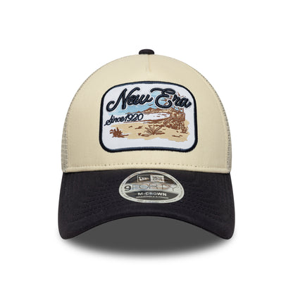 New Era 9FORTY M-Crown A-Frame Trucker Cap - Contrast Patch - Cremefarben-Marineblau