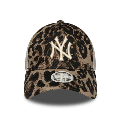 New Era Damen 9FORTY M-Crown A-Frame New York Yankees Trucker Cap - MLB Leopard - Braun-Steingrau