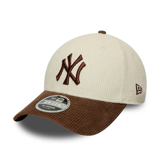 New Era 9FORTY M-Crown New York Yankees Baseball Cap - MLB Cord - Cremefarben-Tiefbraun