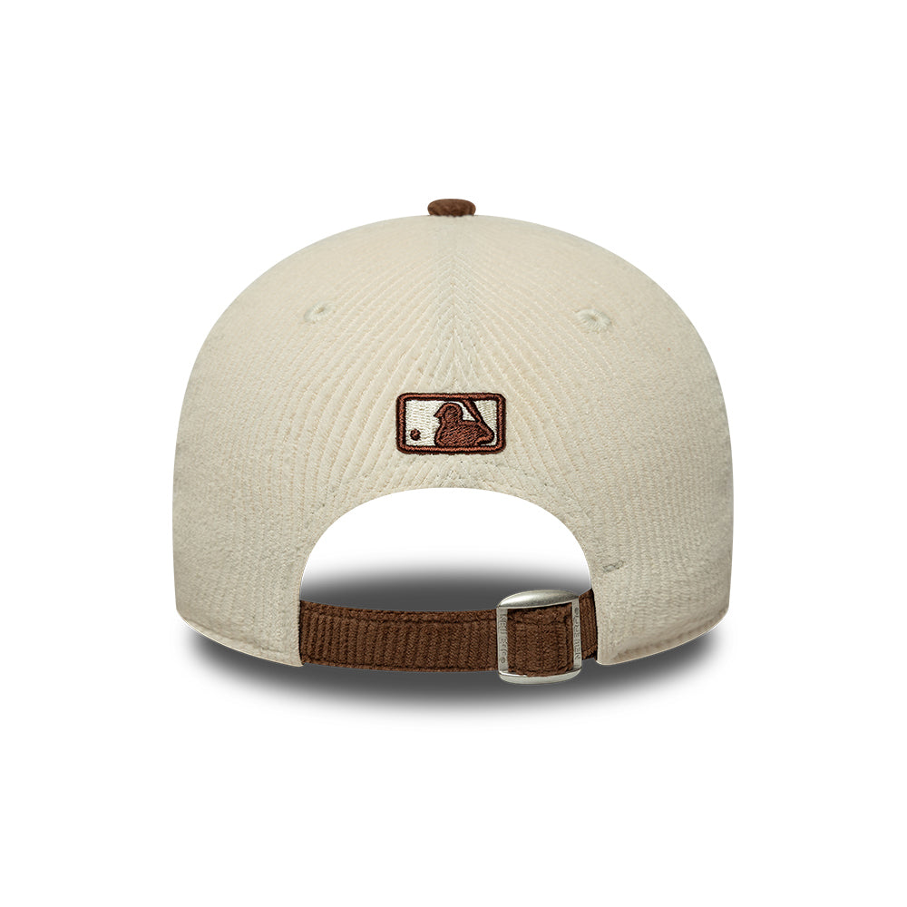 New Era 9FORTY M-Crown New York Yankees Baseball Cap - MLB Cord - Cremefarben-Tiefbraun