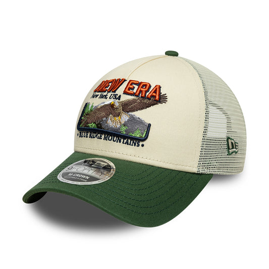 New Era 9FORTY M-Crown A-Frame Trucker Cap - Outdoor Graphic - Cremefarben-Dunkelgrün