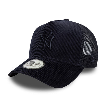 New Era 9FORTY A-Frame New York Yankees Trucker Cap - MLB Tonal Cord - Marineblau auf Marineblau
