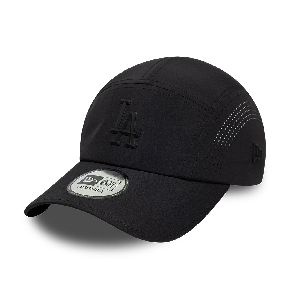 New Era L.A. Dodgers 5 Paneelen Cap - MLB Tech Midi Runner - Schwarz auf Schwarz