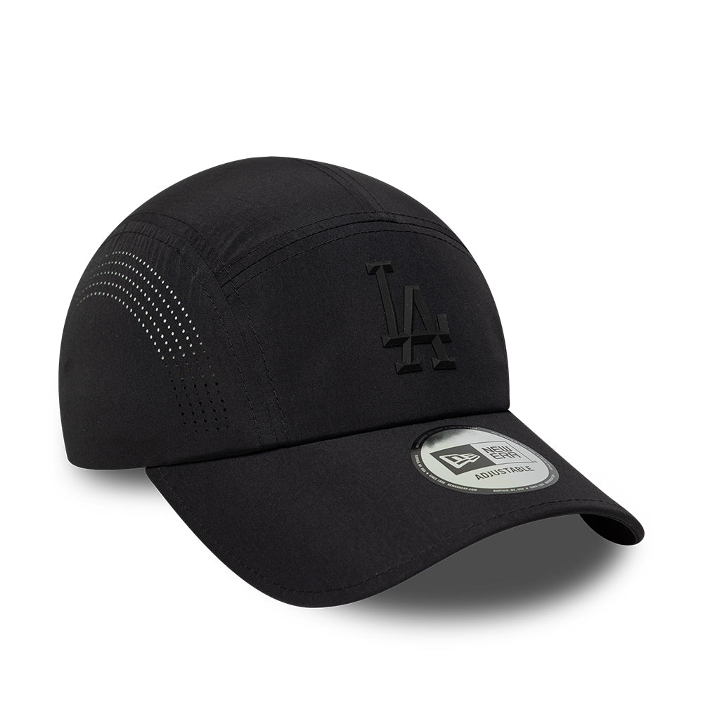 New Era L.A. Dodgers 5 Paneelen Cap - MLB Tech Midi Runner - Schwarz auf Schwarz