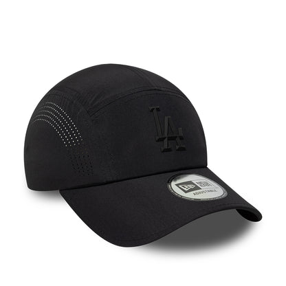 New Era L.A. Dodgers 5 Paneelen Cap - MLB Tech Midi Runner - Schwarz auf Schwarz