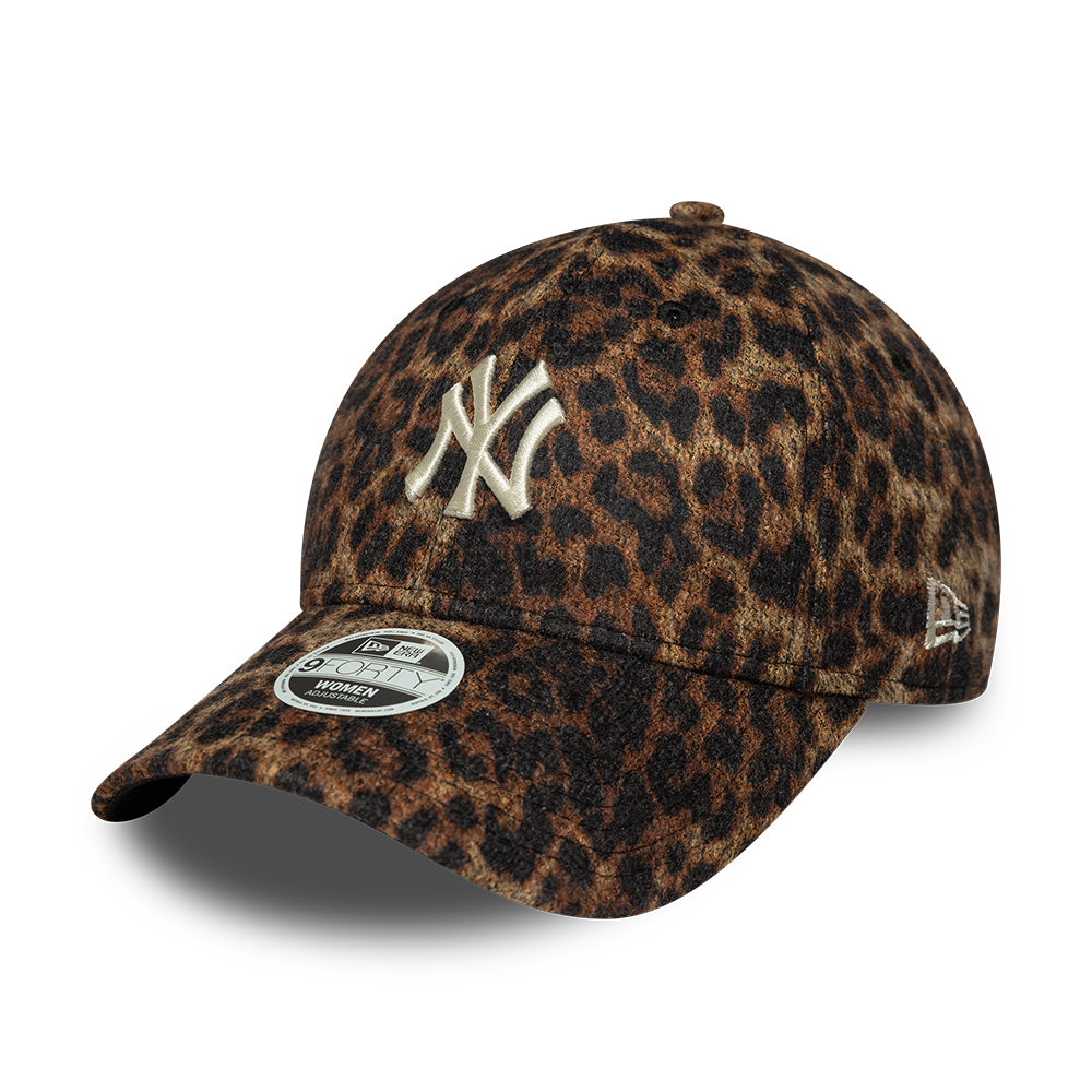 New Era Damen 9FORTY New York Yankees Baseball Cap - MLB Cosy Leopard - Tiefbraun