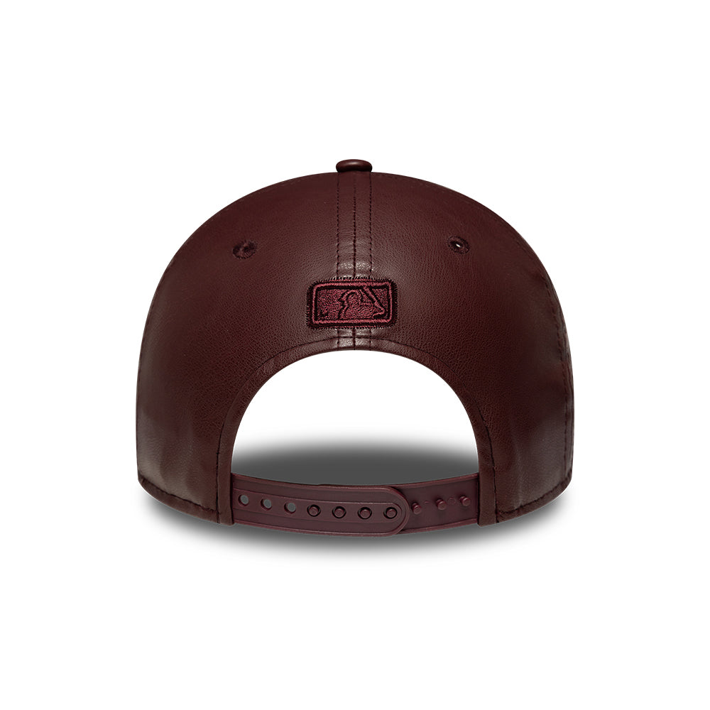 New Era Damen 9FORTY M-Crown New York Yankees Baseball Cap - MLB Diamante PU - Burgunderrot
