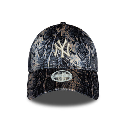 New Era Damen 9FORTY New York Yankees Baseball Cap - MLB Snake Print - Schwarz-Beige