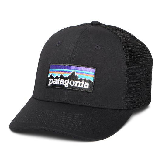 Patagonia P-6 Logo LoPro Trucker Cap aus organischer Baumwolle - Schwarz