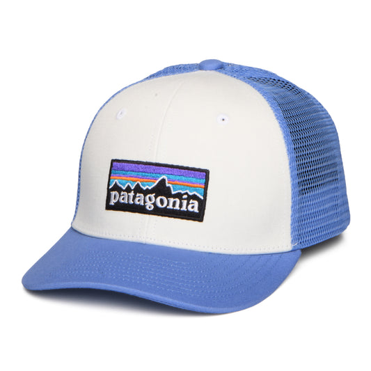 Patagonia Kinder P-6 Logo Trucker Cap aus organischer Baumwolle - Weiß-Ozeanblau
