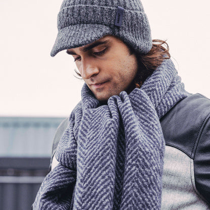 Barts Duncin mit Schirm Beanie Mütze mit Ohrenklappen - Anthrazit