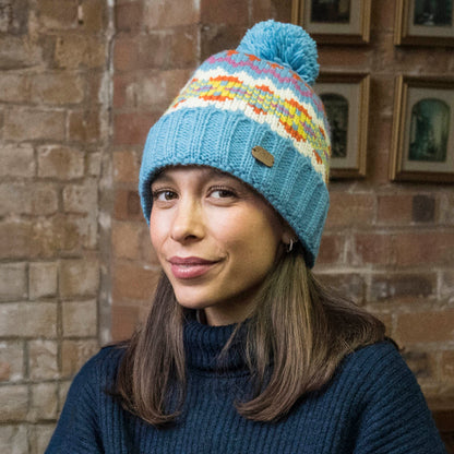 Kusan Cuffed Bommelmütze Fair Isle - Himmelblau-Multi