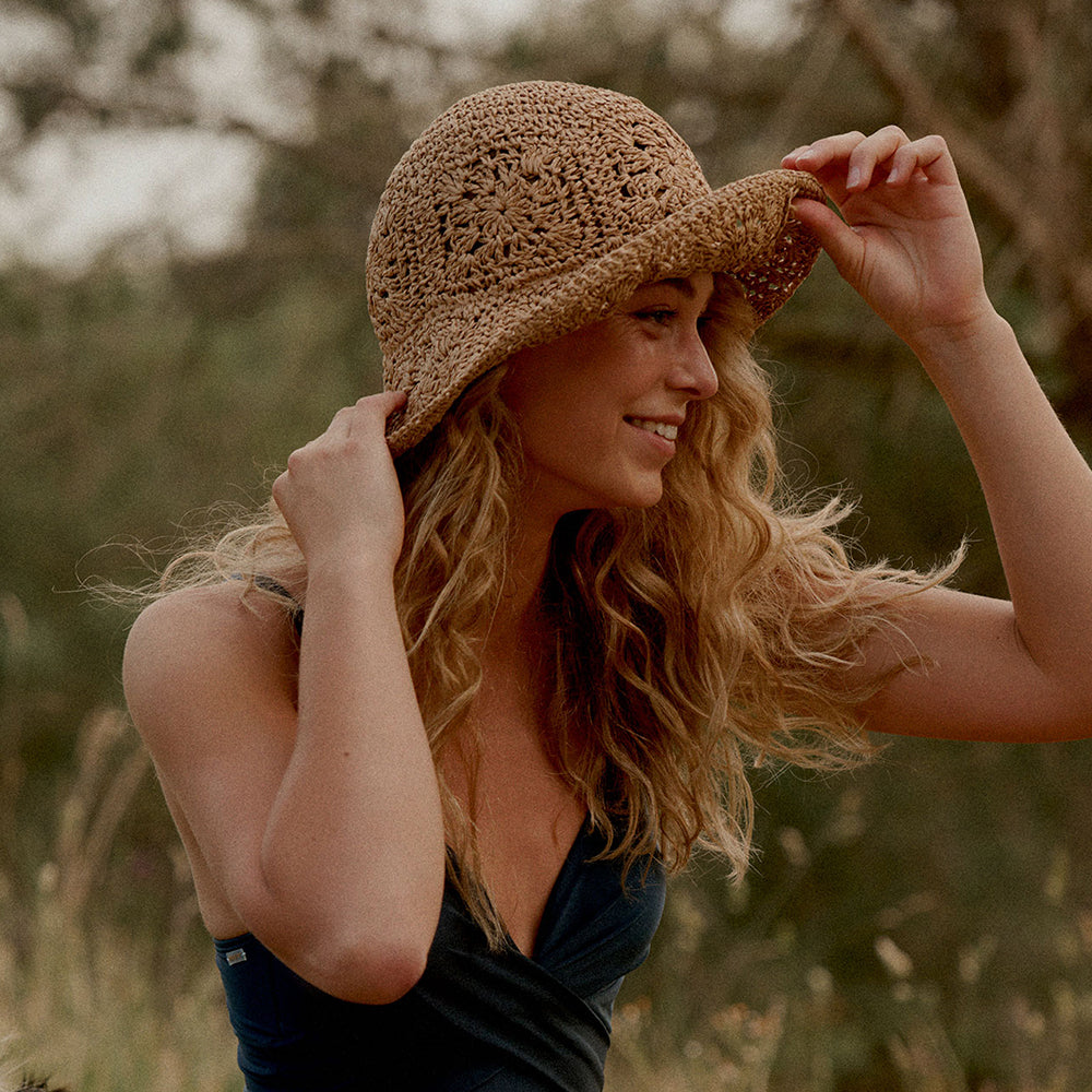 Barts Candyflower Gehäkelter Sonnenhut - Natur