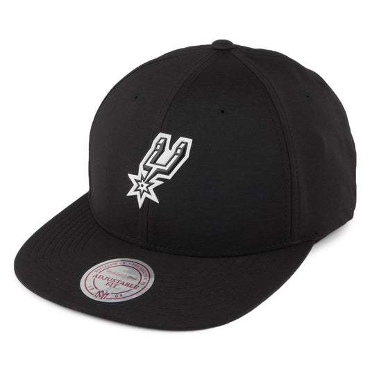 Mitchell & Ness San Antonio Spurs Cap - Karo Strapback - Schwarz