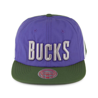 Mitchell & Ness Milwaukee Bucks Snapback Cap - Anorak - Lila-Grün